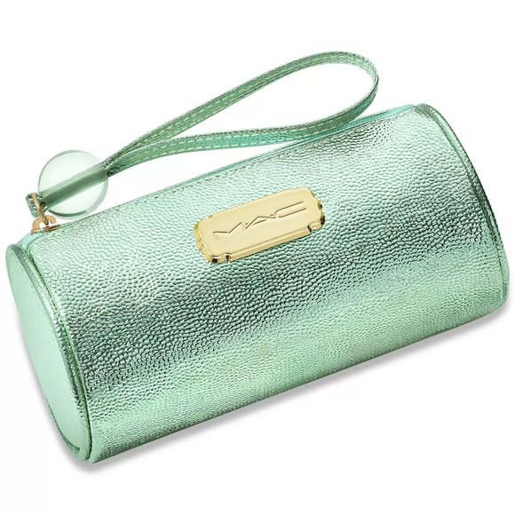 MAC Brush With Fate Essentials Kit 5pc LIM/ED - Picture 4 of 6